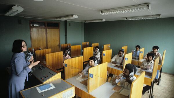 Foreign students in the language lab studying Russian at the Peoples' Friendship University of Russia.  - Sputnik Africa