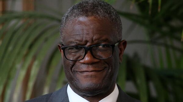 DR Congo doctor Denis Mukwege reacts as he is received at the town hall of Bayonne, southwestern France, Thursday May 4, 2022. - Sputnik Africa
