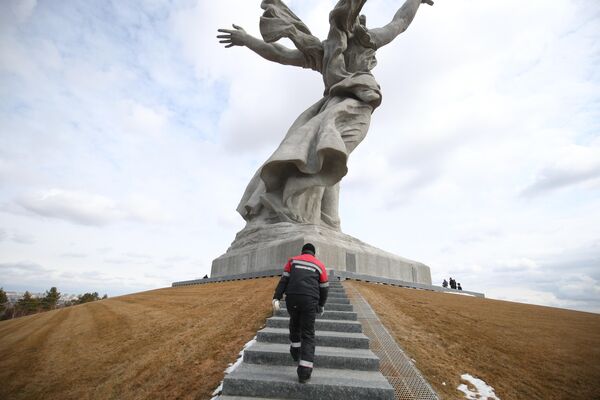 The Motherland Calls, a compositional center of the monument-ensemble Heroes of the Battle of Stalingrad on Mamayev Kurgan in Volgograd, Russia. - Sputnik Africa