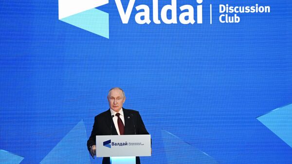 Russian President Vladimir Putin speaks at the plenary session of the XX Annual Meeting of the Valdai International Discussion Club - Sputnik Africa