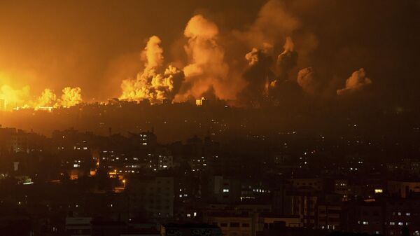 Обстрел зданий в палестинском городе Газа - Sputnik Africa