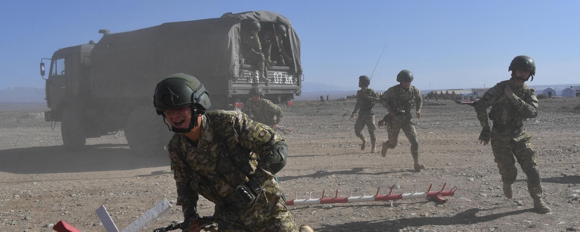 Military personnel during the exercises of the CSTO Unbreakable Brotherhood at the Edelweiss training ground in Issyk-Kul region in Kyrgyzstan - Sputnik Africa, 1920, 12.10.2023