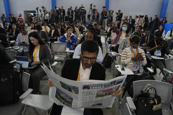 Foreign journalists wait for the first press conference ahead of the forum on Monday. - Sputnik Africa