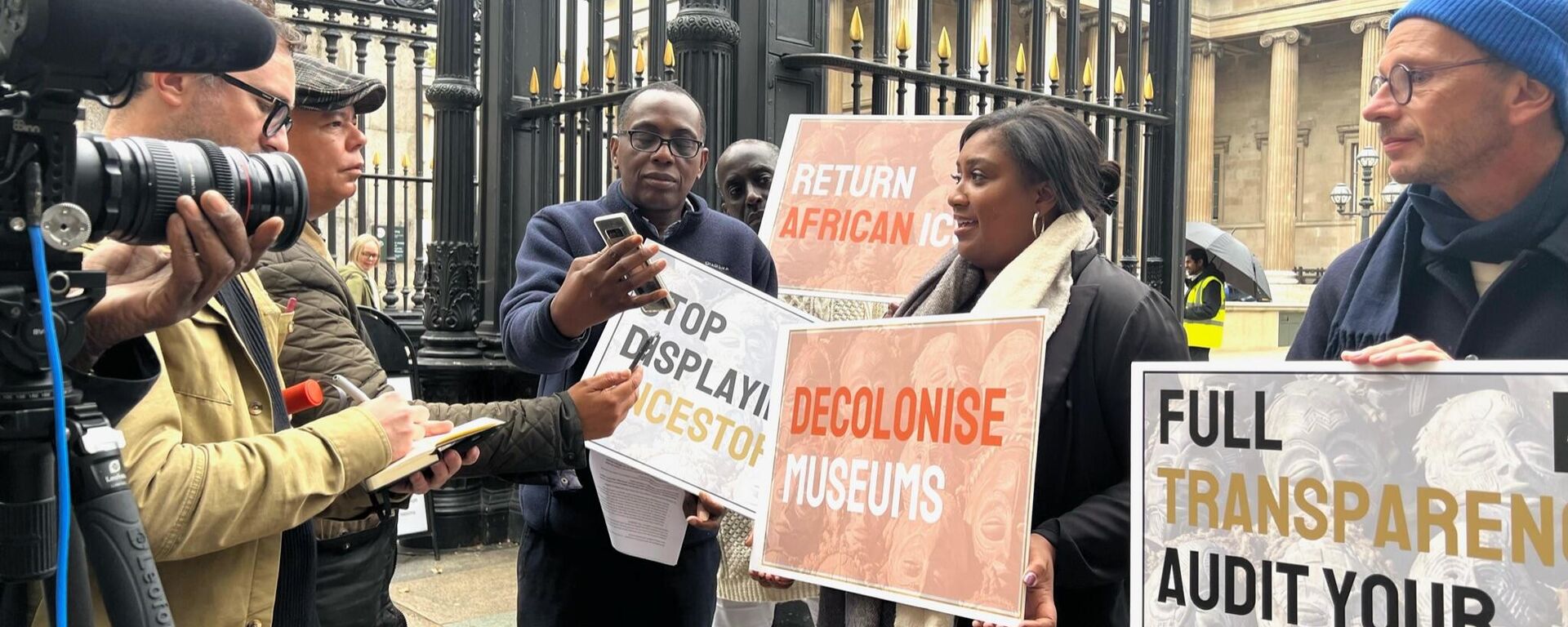 On October 18, ahead of this weekend's UK Reparations Conference 2023, the All-Party Parliamentary Group-Afrikan Reparations (APPG-AR) held a press conference outside the gates of the British Museum launching its report on the restitution of stolen African artifacts and human remains. - Sputnik Africa, 1920, 22.10.2023