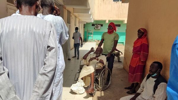 Patients wait at a hospital amid the spread of cholera and dengue fever cases, in Gedaref city - Sputnik Africa