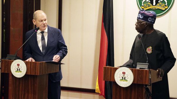 German Chancellor Olaf Scholz, left, and Nigeria's President Bola Tinubu, right, during a meeting at the Presidential palace in Abuja, Nigeria, Sunday, Oct. 29, 2023 - Sputnik Africa