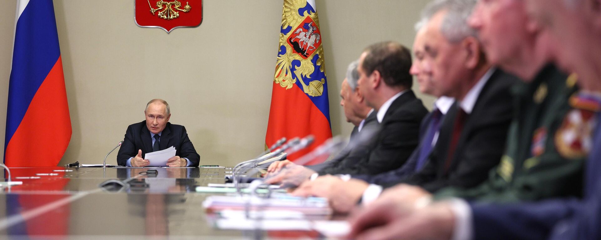  Russian President Vladimir Putin holds a meeting with members of the Russian Security Council, the Russian government and the leadership of law enforcement agencies on October 30, 2023.  - Sputnik Africa, 1920, 31.10.2023
