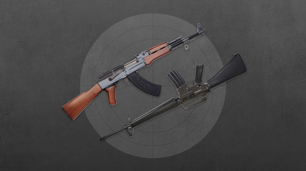 AK-47 vs M16 - Sputnik Afrique