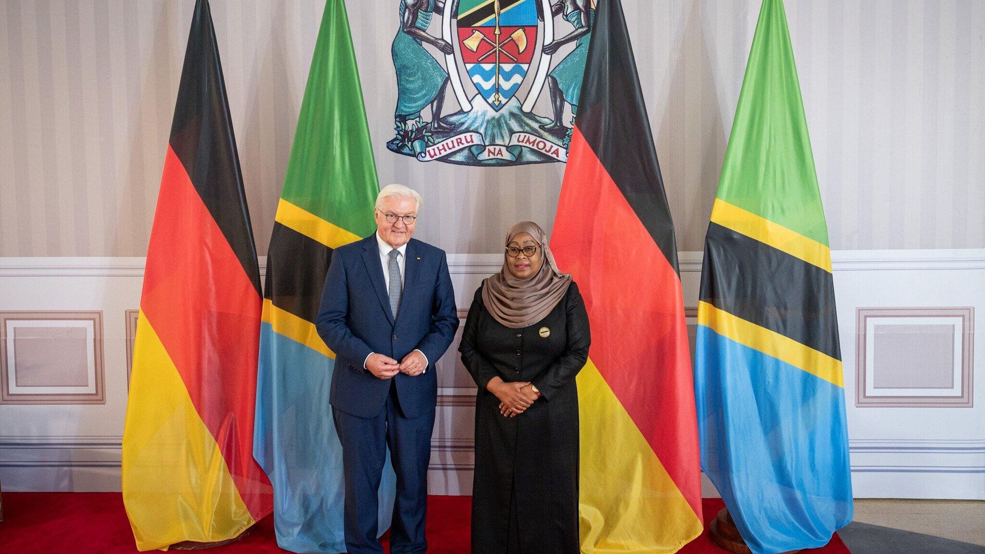 German President Frank-Walter Steinmeier meets with Tanzanian leader Samia Suluhu Hassan during Steinmeier's visit to the African country on October 30-November 1. - Sputnik Africa, 1920, 31.10.2023
