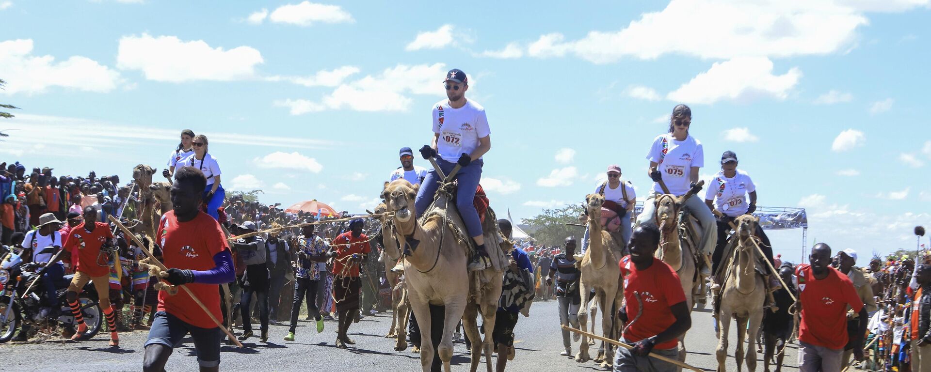 Participants compete in a amateur camel race at the Maralal International Camel Derby at Samburu, Northern Kenya Saturday, Oct. 7, 2023. - Sputnik Africa, 1920, 04.11.2023