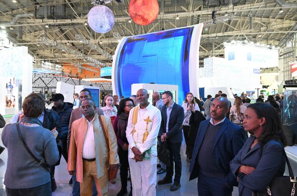 An Ethiopian delegation, including representatives of the diplomatic community of Ethiopia in Russia and heads of major industrial companies in Ethiopia, visits the International RUSSIA EXPO in Moscow. - Sputnik Africa