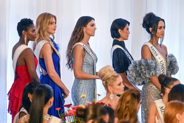Miss Universe aspirants during a gala event. - Sputnik Africa