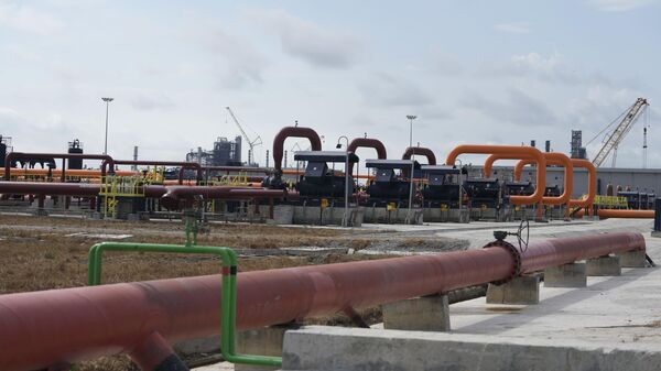 Oil pipelines, seen during the opening ceremony of Africa’s biggest oil refinery in Lagos, Nigeria - Sputnik Africa