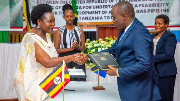 Tanzania and Uganda officially sign Gas Pipeline Deal, November 9, 2023 - Sputnik Africa