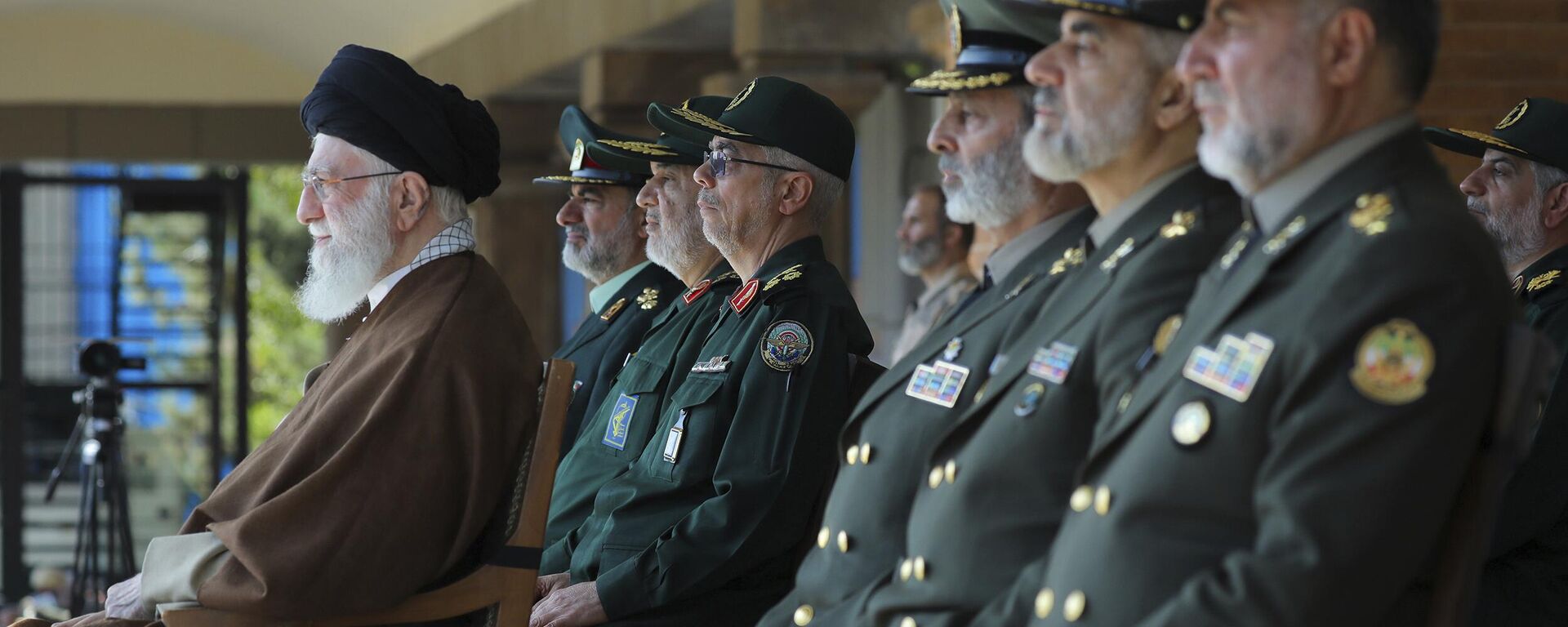 In this picture released by the official website of the office of the Iranian supreme leader, Supreme Leader Ayatollah Ali Khamenei, left, attends a graduation ceremony for a group of armed forces cadets in Tehran, Iran, Tuesday, Oct. 10, 2023.  - Sputnik Africa, 1920, 13.11.2023