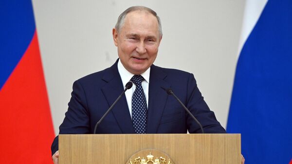 November 15, 2023. Russian President Vladimir Putin at the ceremony of presenting state awards to representatives of the electoral commissions of the Russian Federation, on the occasion of the 30th anniversary of the Russian electoral system. - Sputnik Africa