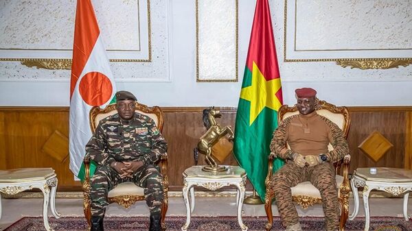 Le général Abdourahamane Tiani et le capitaine Ibrahim Traoré - Sputnik Afrique