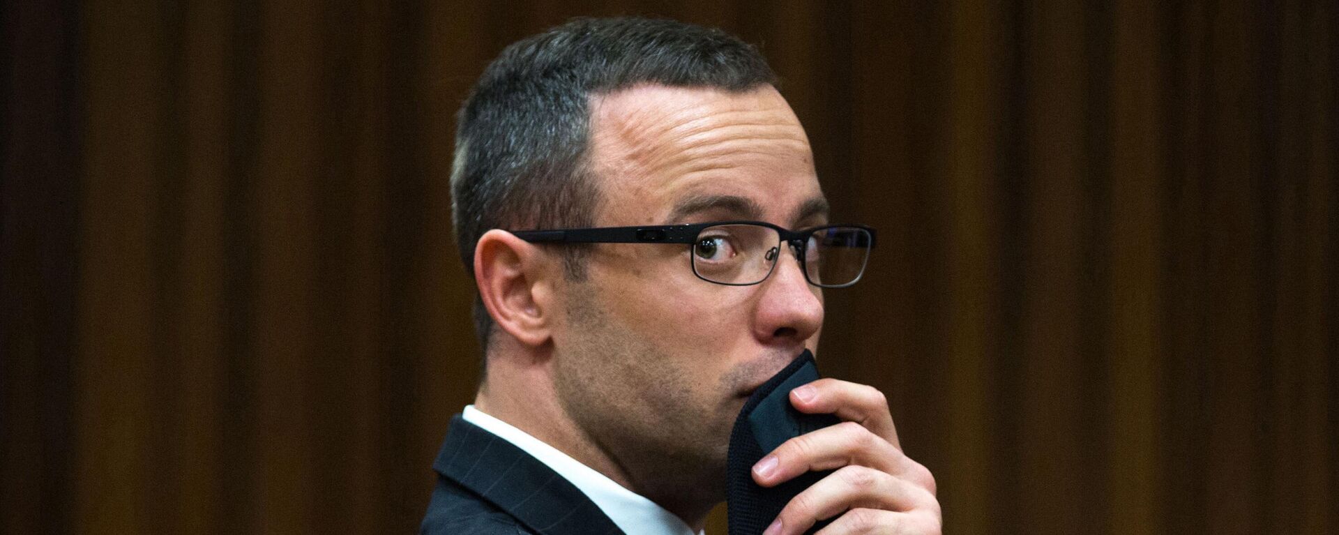 In this photograph taken on Tuesday, May 19, 2014, Oscar Pistorius listens to psychiatric evidence for his defense, during his ongoing murder trial in Pretoria, South Africa. - Sputnik Africa, 1920, 24.11.2023