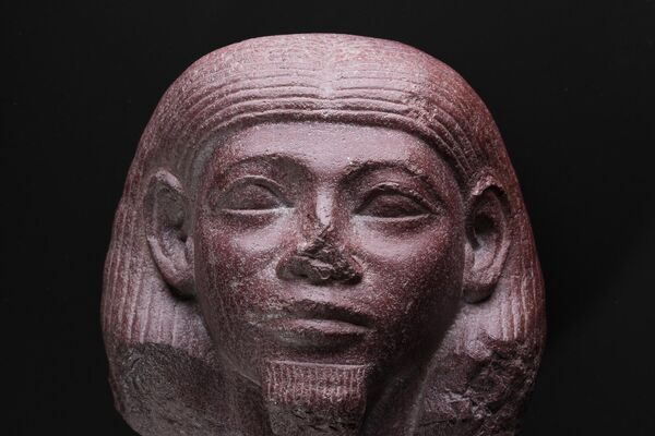Head of a statue of a man in sandstone, mid-12th Dynasty (about 1922-1874 BC © National Museums Scotland - Sputnik Africa