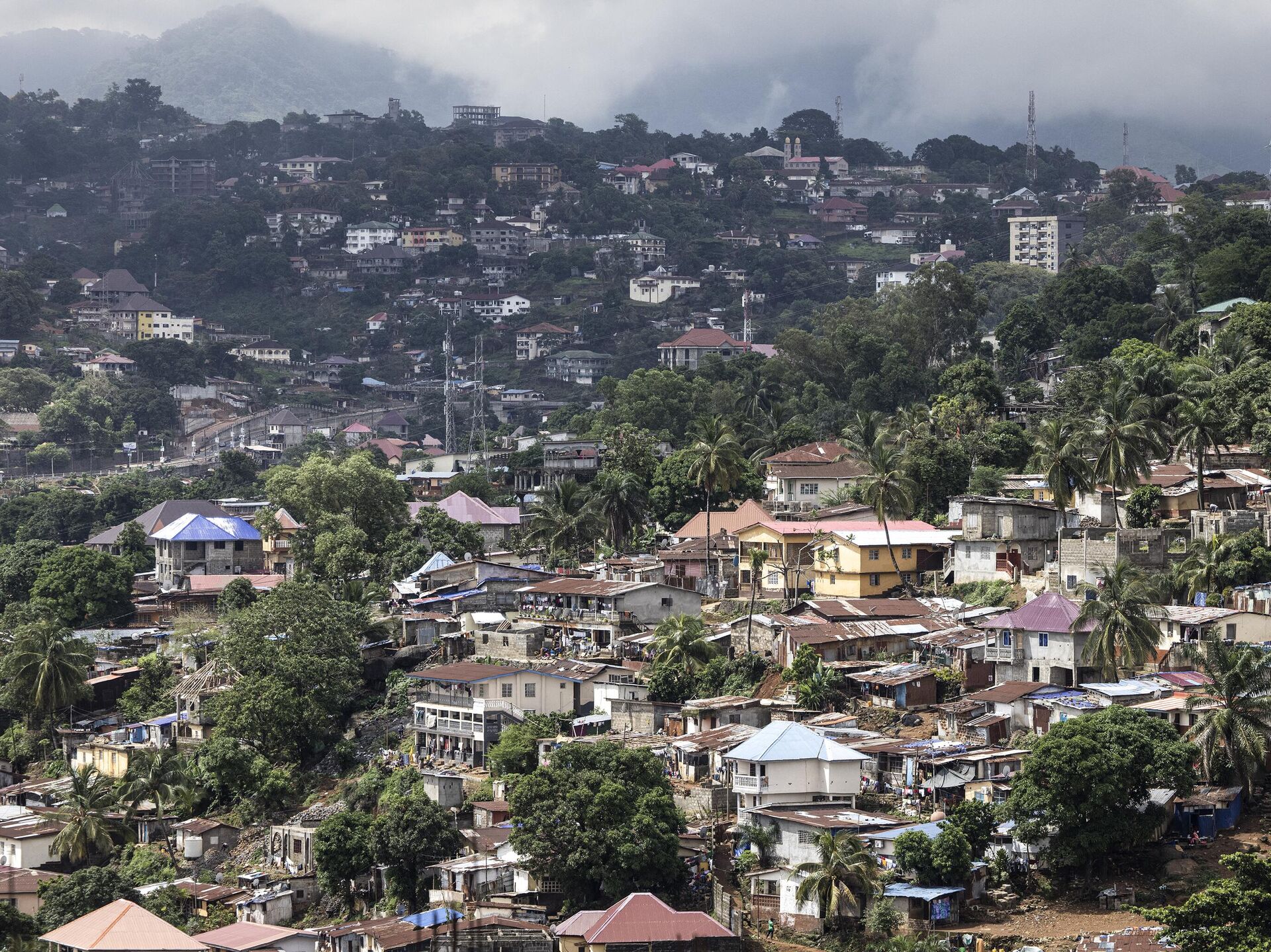 Twenty killed in Sierra Leone attack and nearly 2,000 prisoners escape