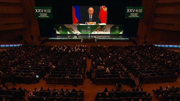 Vladimir Putin delivers a speech at the 25th World Russian People's Council - Sputnik Africa