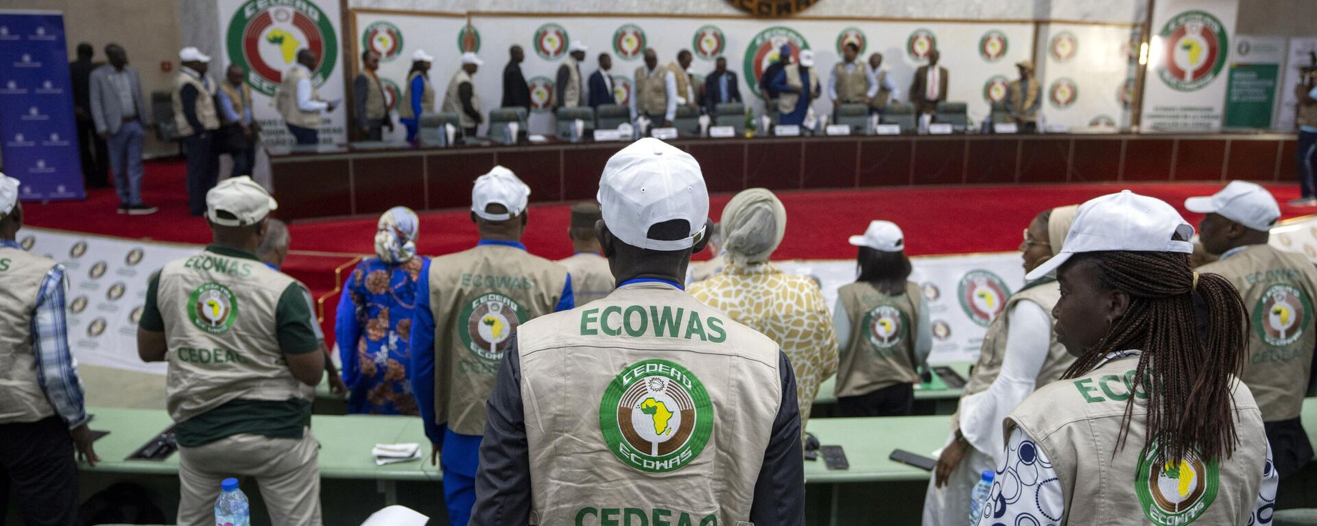 Economic Community of West African States (ECOWAS) electoral observers in Abuja, Nigeria - Sputnik Africa, 1920, 06.03.2025