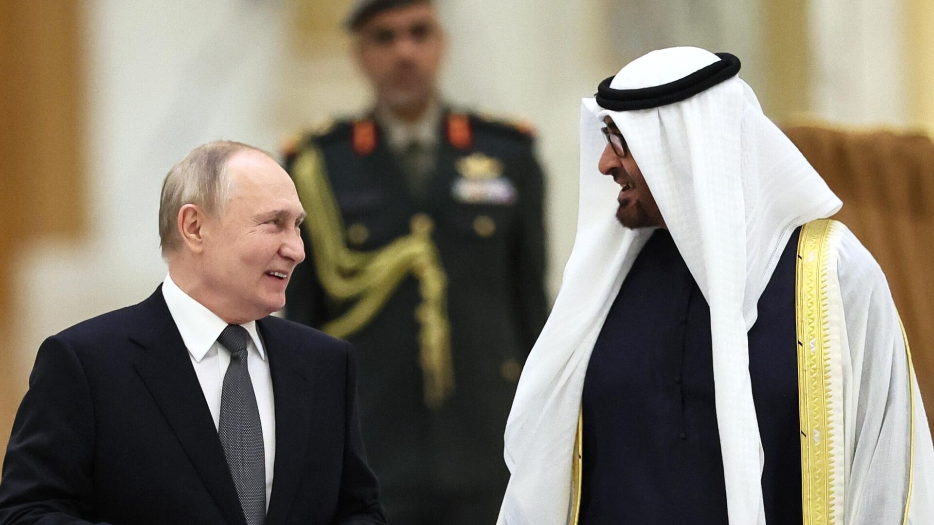 Russian President Vladimir Putin and President of the United Arab Emirates Sheikh Mohamed bin Zayed Al Nahyan arrive for a welcoming ceremony before a meeting at Qasr Al Watan Palace in Abu Dhabi, United Arab Emirates. - Sputnik Africa, 1920, 07.12.2023