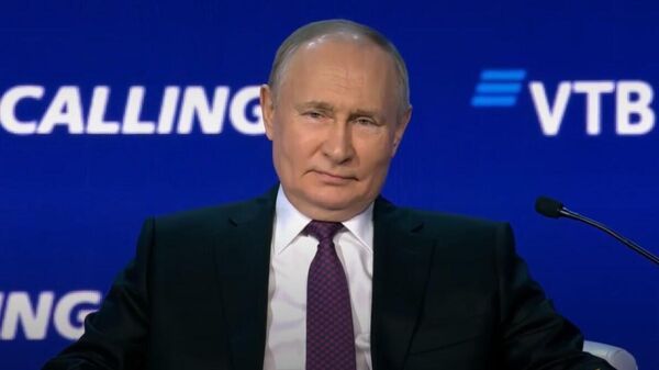 Vladimir Putin at investment forum, December, 2023 - Sputnik Africa