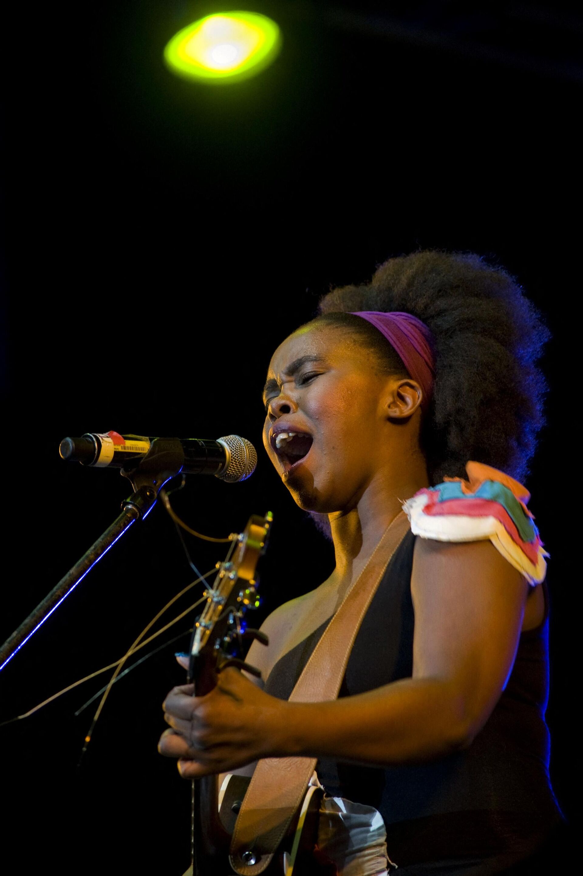 South African singer and songwriter, Zahara, performs at the Cape Town International Jazz Festival on March 31, 2012, in Cape Town.  - Sputnik Africa, 1920, 24.12.2023