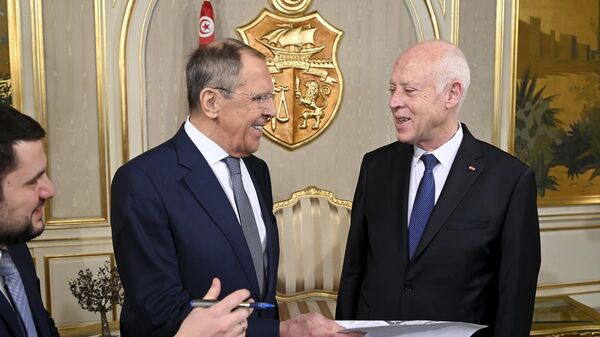 This photo provided by the Tunisia presidency shows Tunisian President Kais Saied, right, talking with Russian Foreign Minister Sergey Lavrov, Thursday Dec. 21, 2023 in Tunis.  - Sputnik Africa