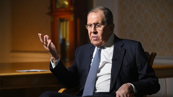 Le chef de la diplomatie russe Sergueï Lavrov accorde le 28 décembre 2023 une interview exclusive à Sputnik et à Rossiya 24  - Sputnik Afrique