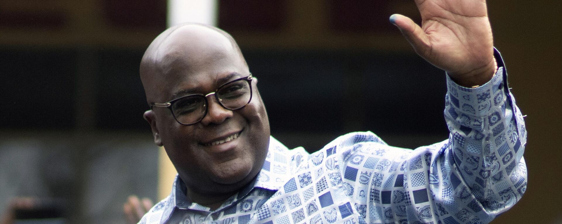 Congo's President Felix Tshisekedi waves to his supporters after casting his ballot inside a polling station during the presidential elections in Kinshasa, Democratic Republic of Congo, Wednesday, Dec. 20, 2023. - Sputnik Africa, 1920, 24.10.2024