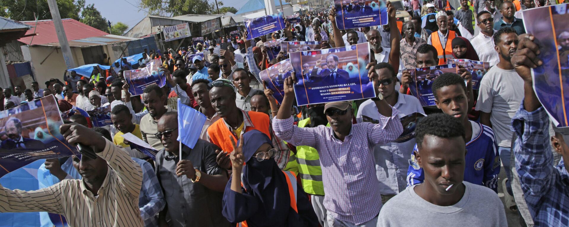 Thousands of people protested in Mogadishu, Somalia, Wednesday, Jan.3, 2024, after being angry with an agreement signed between Ethiopia and the breakaway region of Somaliland to give landlocked Ethiopia access to its shoreline.  - Sputnik Africa, 1920, 07.01.2024