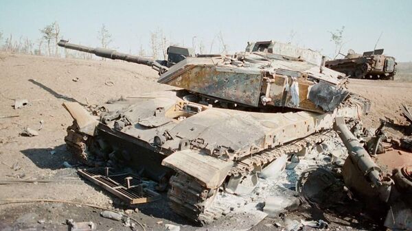 Destroyed British Challenger tank - Sputnik Africa