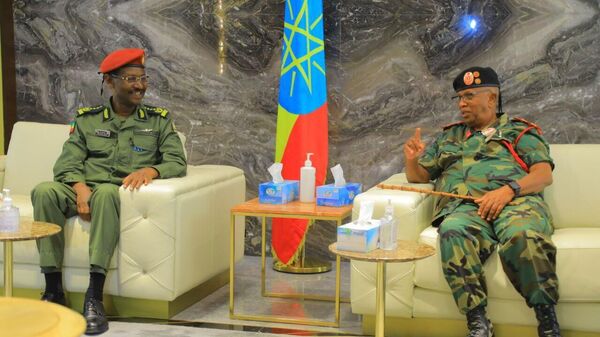 Rencontre entre  le maréchal Berhanu Jula (Éthiopie) et  le général Nuh Ismail Tani (Somaliland) - Sputnik Afrique