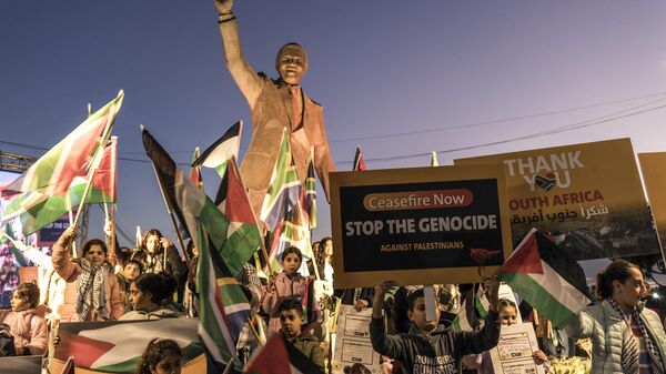 les Palestiniens ont manifesté à Ramallah pour remercier l'Afrique du Sud - Sputnik Afrique