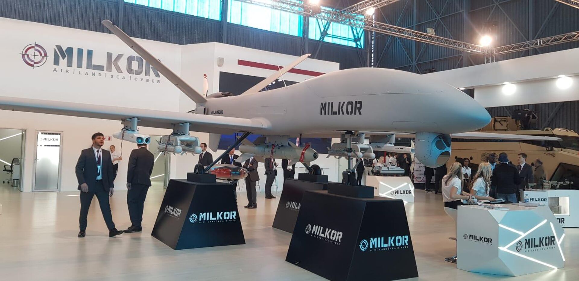 South African defense firm Milkor displaying the Milkor 380 at the Africa Aerospace and Defence (AAD2022).  - Sputnik Africa, 1920, 08.02.2024
