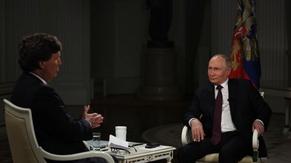 Vladimir Poutine répond aux questions de Tucker Carlson, le 6 février 2024 - Sputnik Afrique