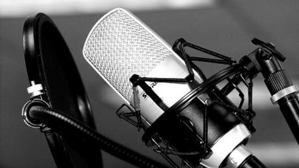 Les radios africaines sont efficaces pour contrer le narratif occidental, pour un journaliste malien - Sputnik Afrique