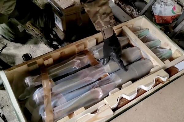 Boxes with captured Western weapons discovered at the location of a Ukrainian Armed Forces unit by Russian soldiers in Avdeyevka. - Sputnik Africa