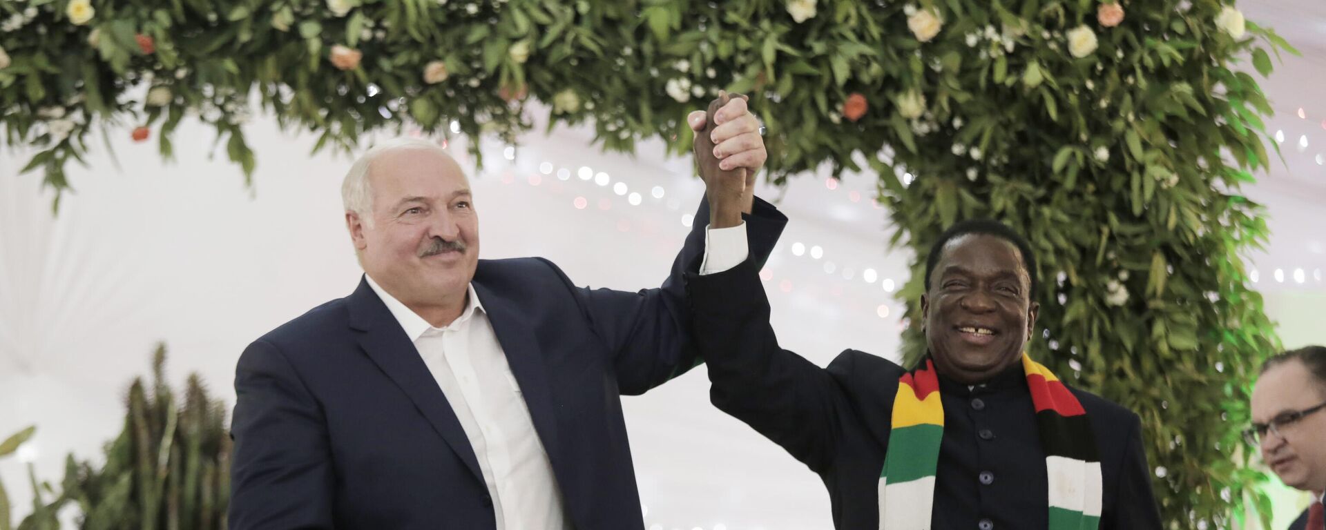 Belarus President Alexander Lukashenko, left, poses with Zimbabwean President Emmerson Mnangagwa at the State House in Harare, Tuesday, Jan, 31, 2023.  - Sputnik Africa, 1920, 23.02.2024