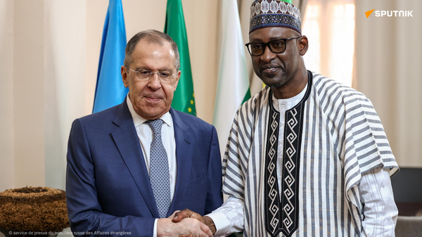Sergueï Lavrov et Abdoulaye Diop tiennent une conférence de presse après leurs négociations à Moscou - Sputnik Afrique