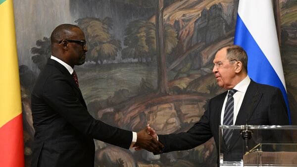 Russian Foreign Minister Sergey Lavrov and Malian Foreign Minister Abdoulaye Diop at the press approach following the meeting in Moscow. - Sputnik Afrique