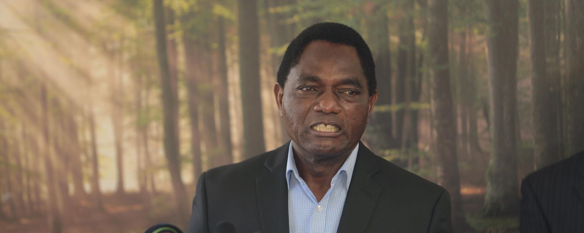  Zambian President Hakainde Hichilema addresses a press conference at his residence in Lusaka, Zambia, Monday, Aug. 16, 2021. - Sputnik Africa, 1920, 28.09.2024