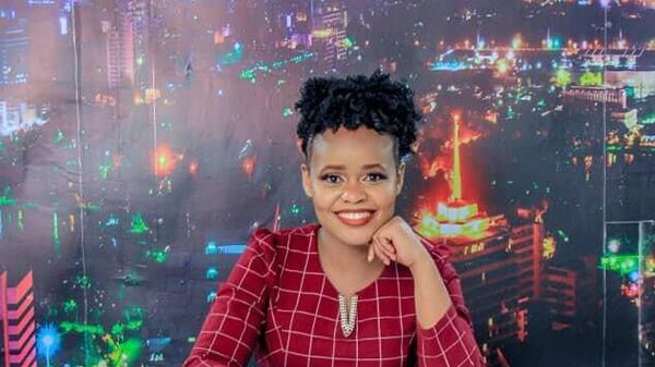 Edna Kaindi, a Kenyan deaf journalist, news anchor and host of the Glamour Show on Kenya's Sighs TV. - Sputnik Afrique