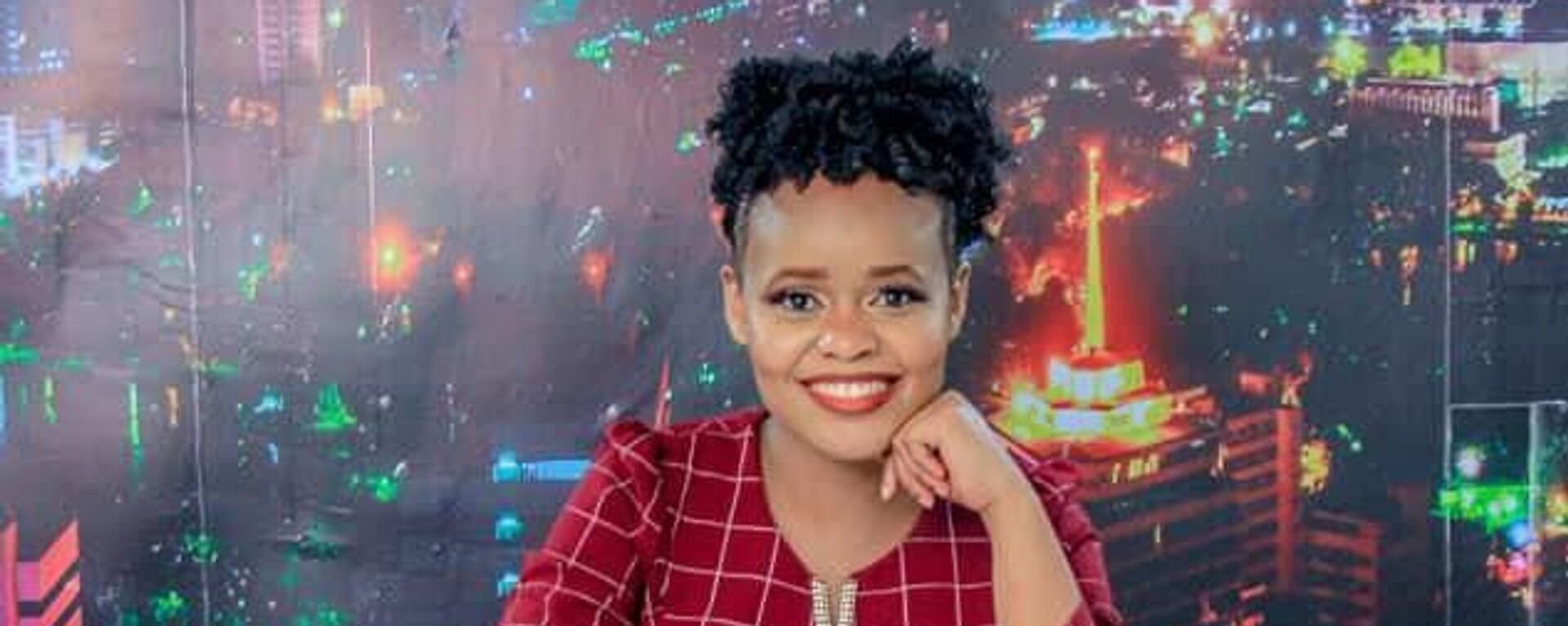 Edna Kaindi, a Kenyan deaf journalist, news anchor and host of the Glamour Show on Kenya's Sighs TV. - Sputnik Africa, 1920, 03.03.2024