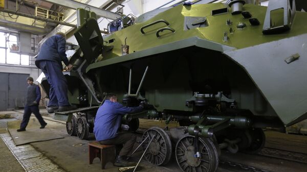Workers in a tank factory are assembling the armored vehicles in Kiev, Ukraine, Wednesday, Dec. 23, 2015 - Sputnik Africa
