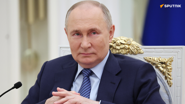 Le Président russe donne une grande interview à Dmitri Kisselev - Sputnik Afrique