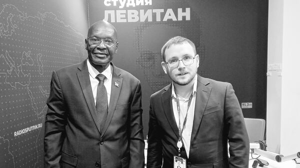 Chef du parlement burundais: «Les pays africains attendent beaucoup du prochain mandat de Poutine» - Sputnik Afrique