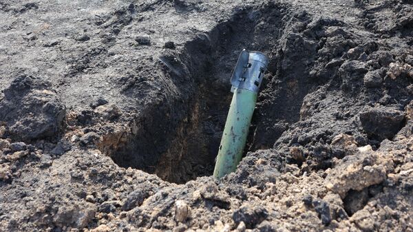 An unexploded shell after shelling of Belgorod by the Ukrainian Armed Forces. - Sputnik Africa